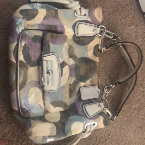 Coach - Picture 3 of 3